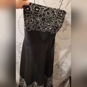 Ann Taylor Loft Strapless Linen Black w/ White Embroidered Flowers Dress, sz 12